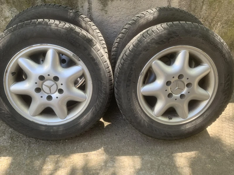 Mercedes-Benz C 220 Комби, снимка 12 - Автомобили и джипове - 52437351