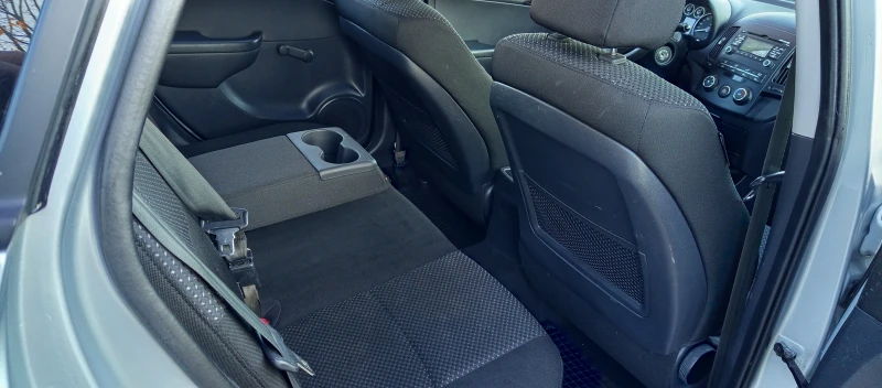 Hyundai I30 1.4i FACELIFT TOП, снимка 14 - Автомобили и джипове - 52526137