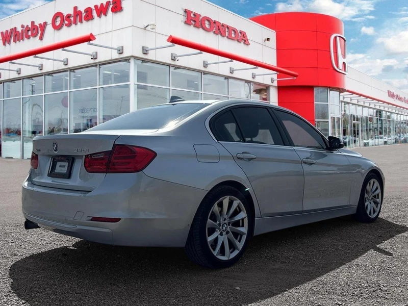 BMW 320 * 320i xDrive * CARFAX * ЦЕНА ДО БГ, снимка 7 - Автомобили и джипове - 52752873