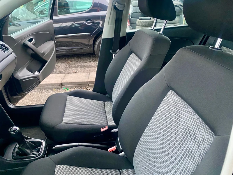 VW Polo, снимка 8 - Автомобили и джипове - 52878286