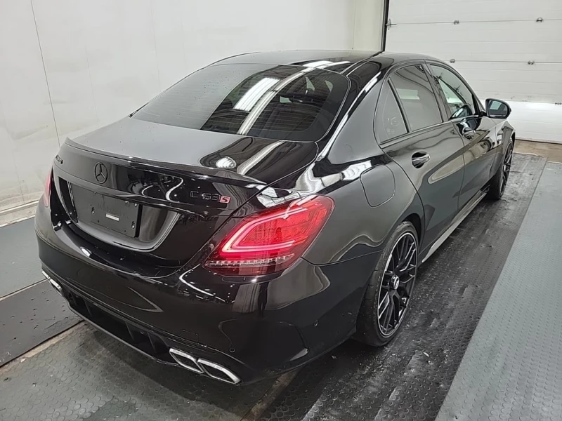 Mercedes-Benz C 63 AMG * S * CARFAX * БЕЗ ПЪРВОНАЧАЛНА ВНОСКА, снимка 3 - Автомобили и джипове - 52943197