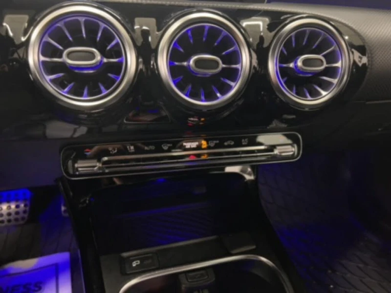 Mercedes-Benz CLA 250 ПАМЕТ* ПАНОРАМА* DIGITAL* ПОДГРЕВ, снимка 11 - Автомобили и джипове - 53053193