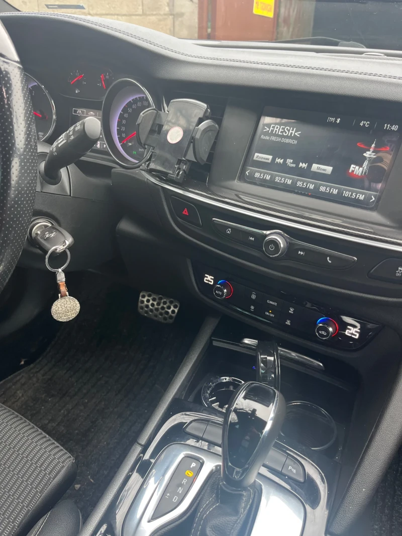 Opel Insignia 1.5 дизел 122к.с, снимка 9 - Автомобили и джипове - 53392222