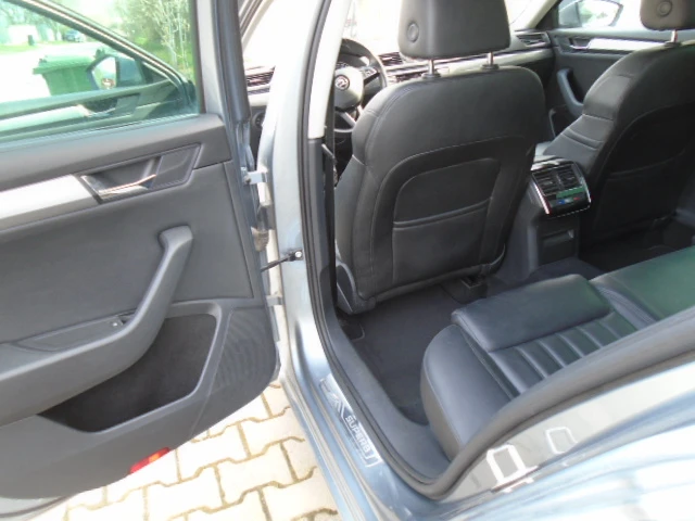 Skoda Superb, снимка 13 - Автомобили и джипове - 53987105