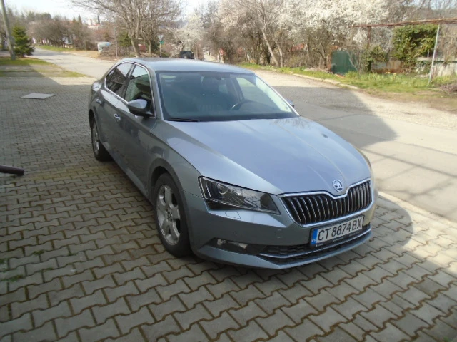 Skoda Superb, снимка 2 - Автомобили и джипове - 53987105