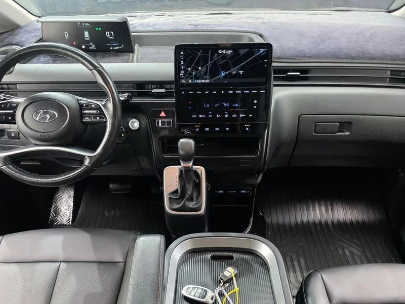 Hyundai Staria 2.2 Automatic, снимка 7 - Автомобили и джипове - 55949692