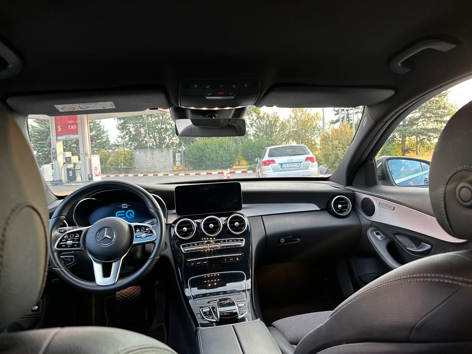 Mercedes-Benz C 300 e - изображение 10