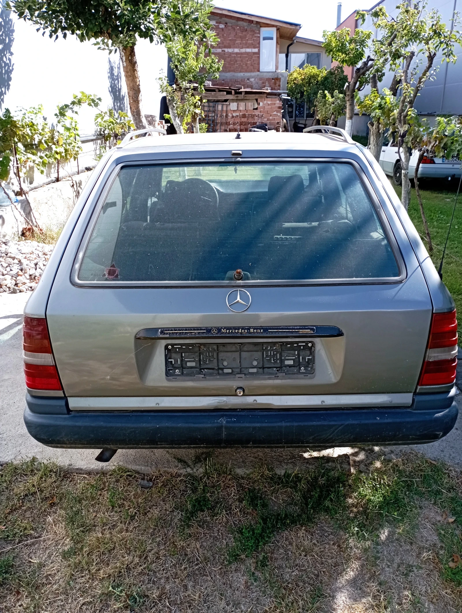 Mercedes-Benz 124  - изображение 2