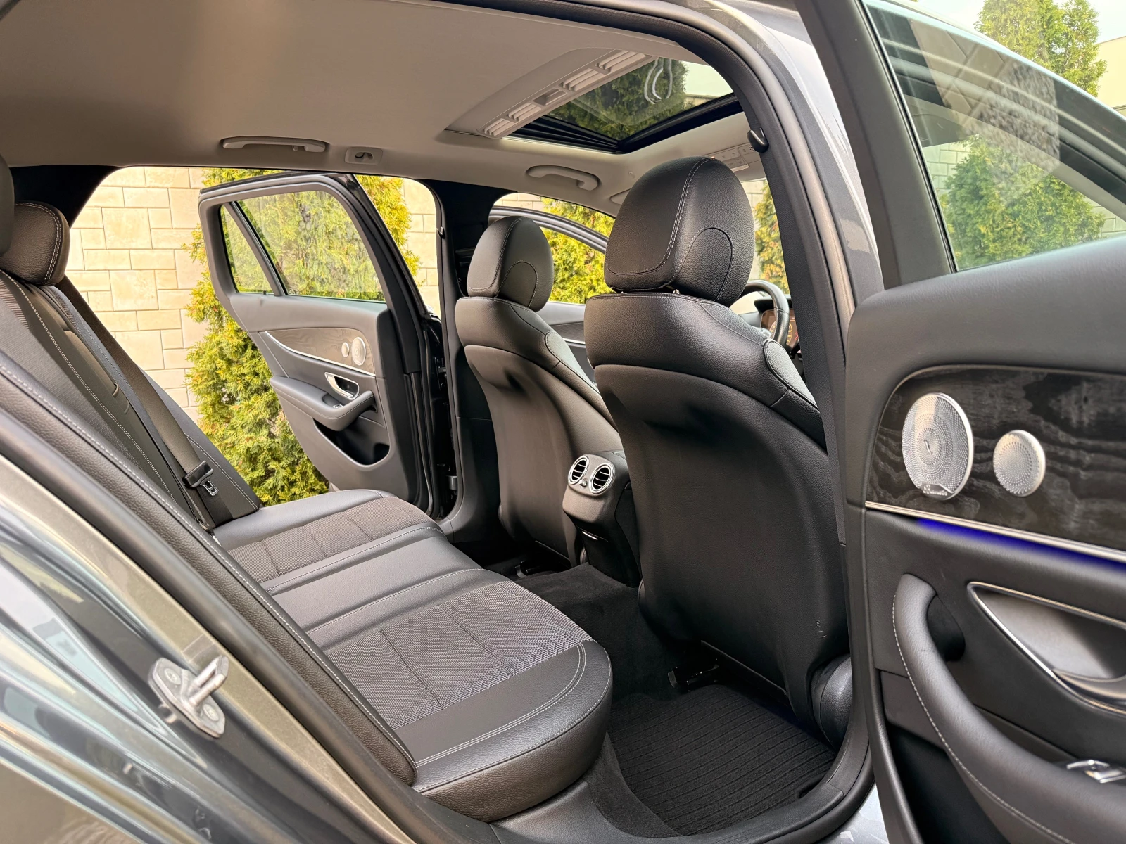 Mercedes-Benz E 350 d 4MATIC* AMG* DISTRONIC | Mobile.bg   12