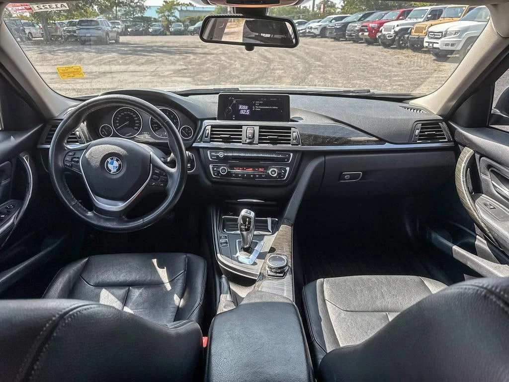 BMW 320 * 320i xDrive * CARFAX *    | Mobile.bg   17