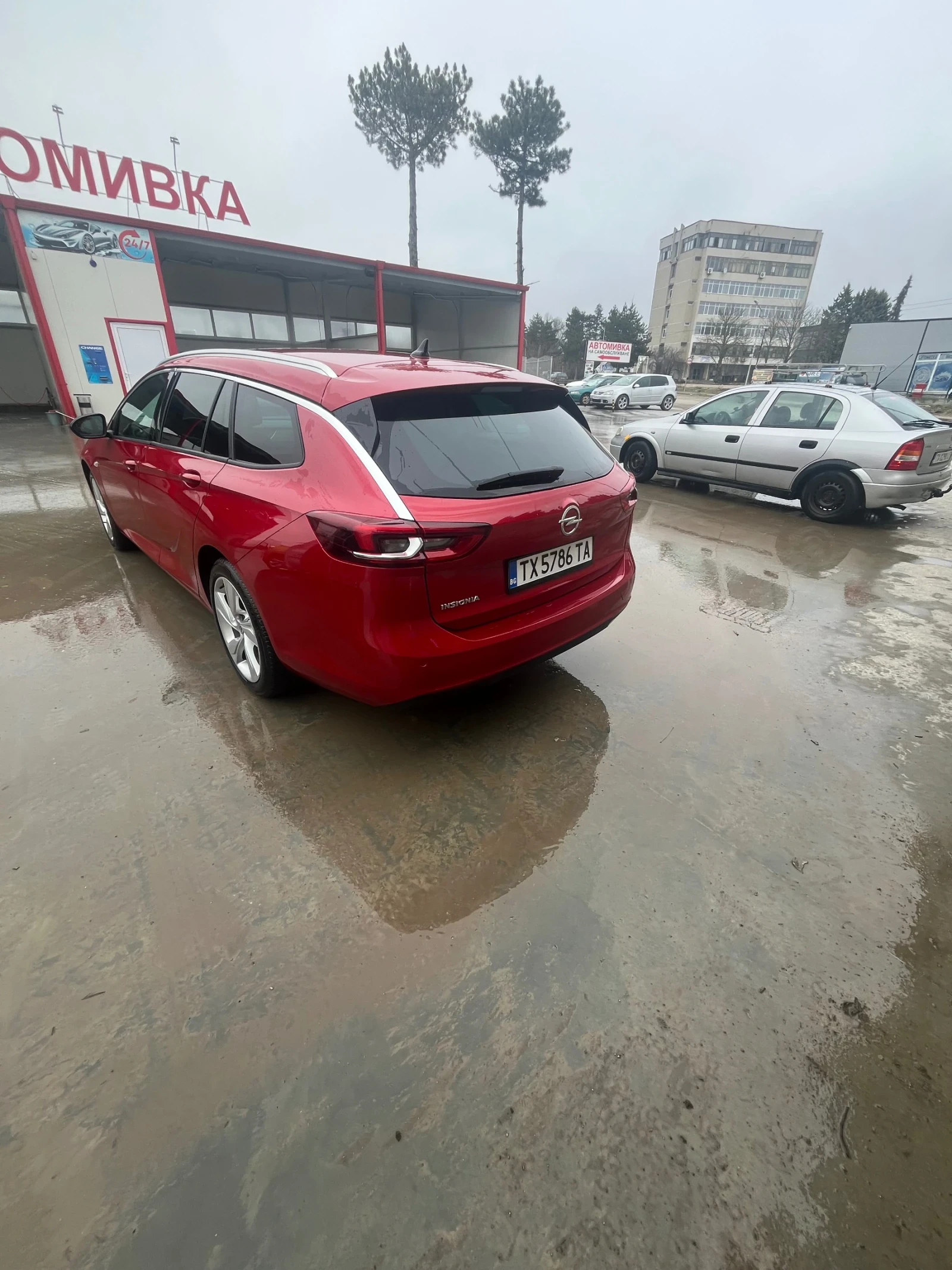 Opel Insignia 1.5 дизел 122к.с - изображение 4