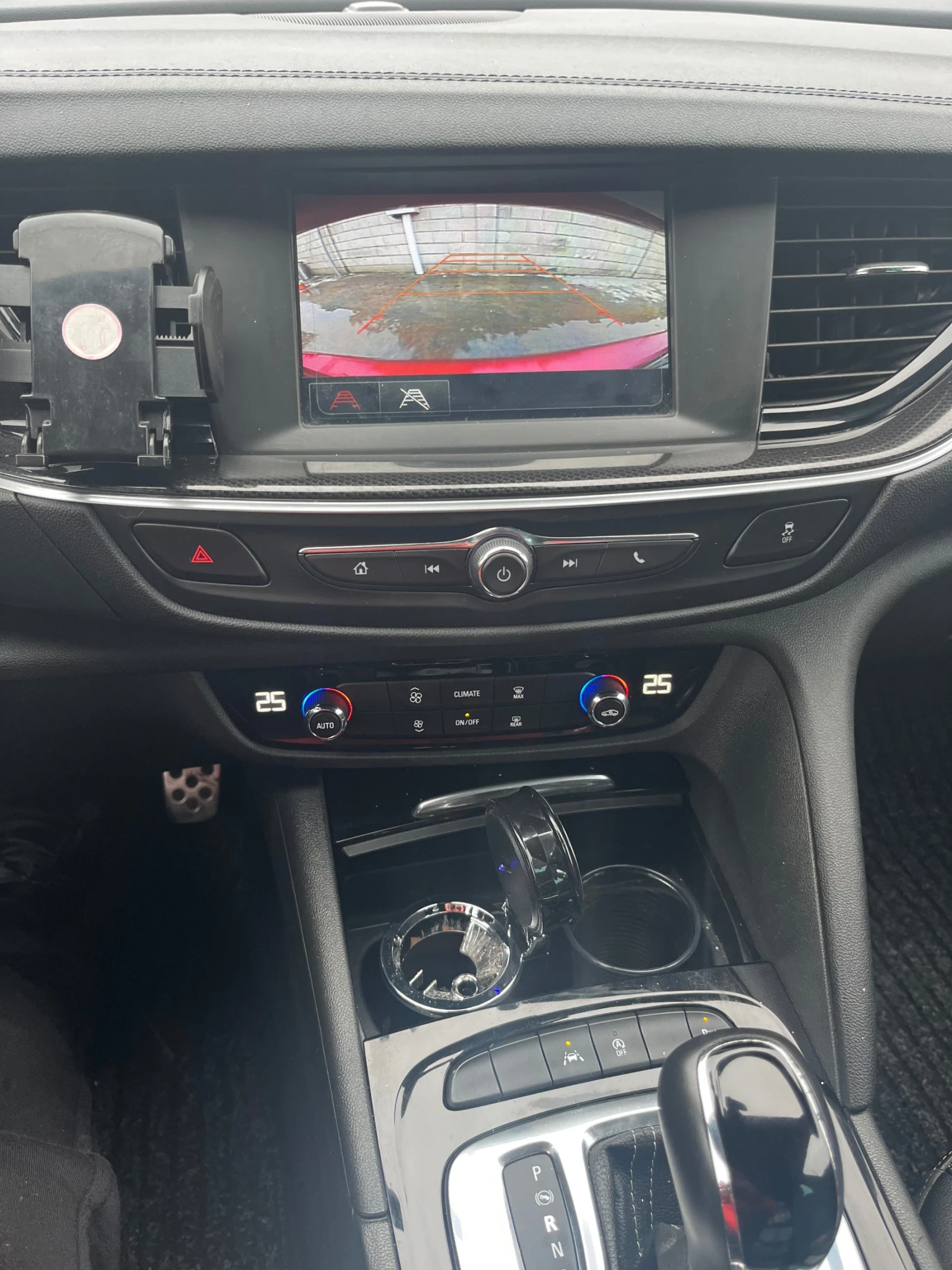 Opel Insignia 1.5 дизел 122к.с - изображение 7