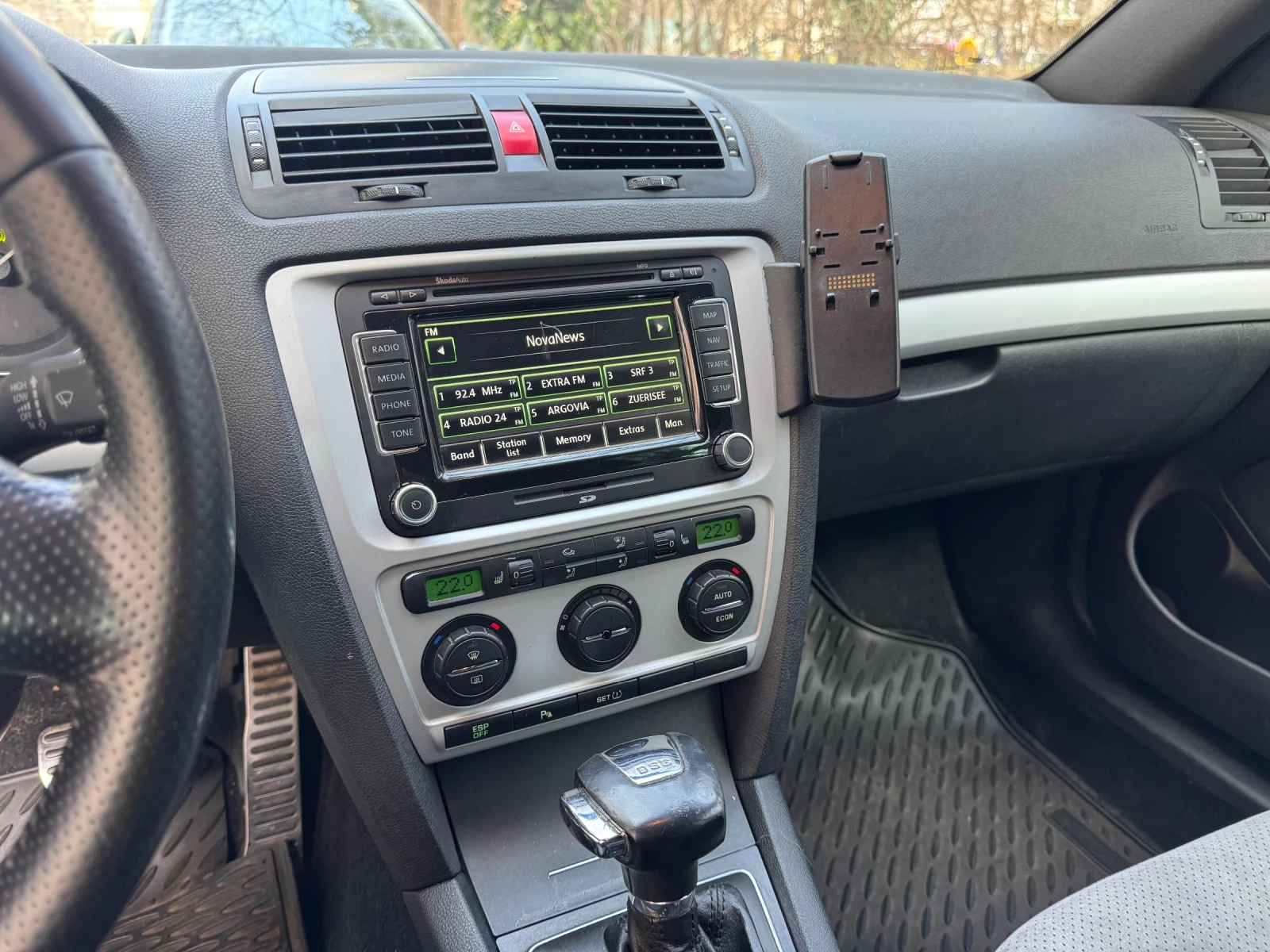 Skoda Octavia Vrs 2.0, снимка 4 - Автомобили и джипове - 53757865