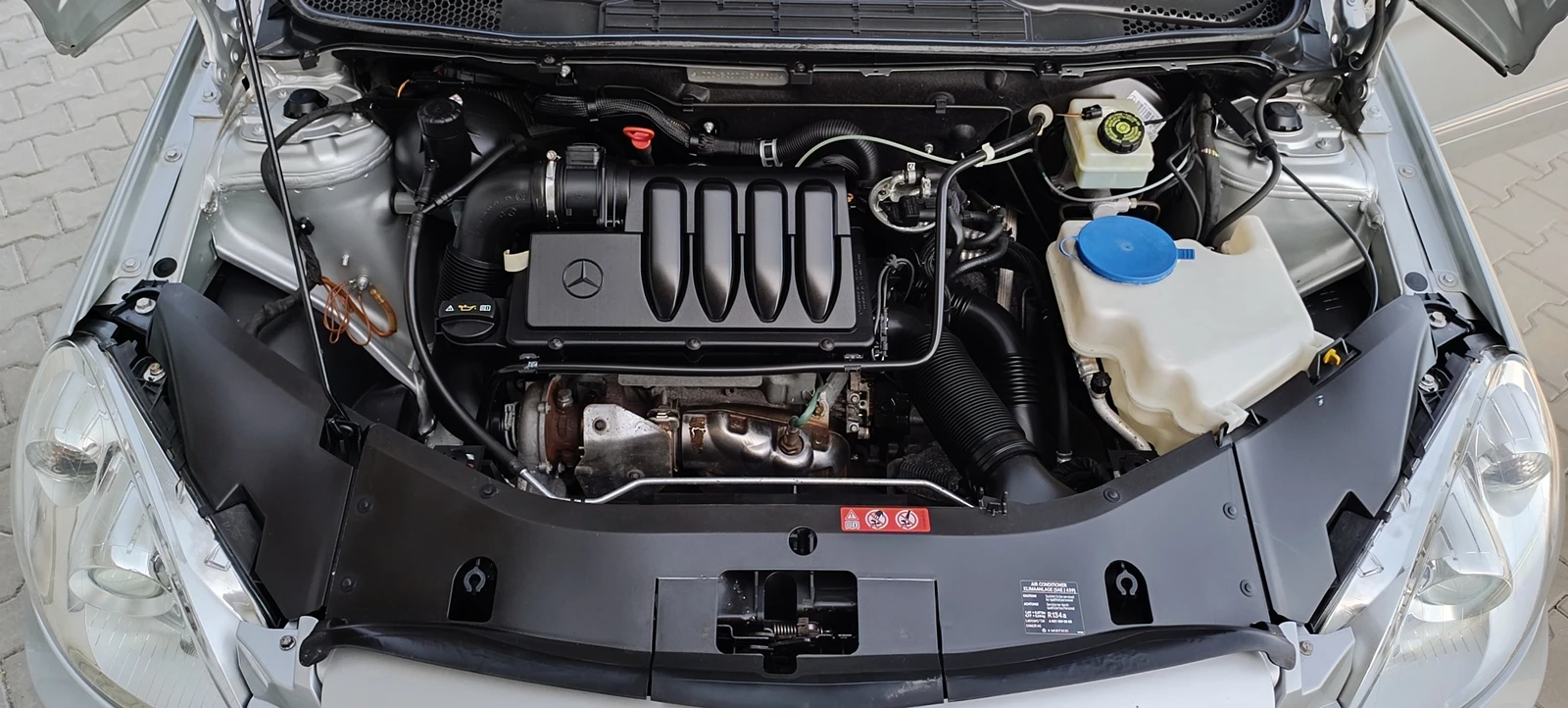 Mercedes-Benz B 180 Автоматик, снимка 14 - Автомобили и джипове - 53816624