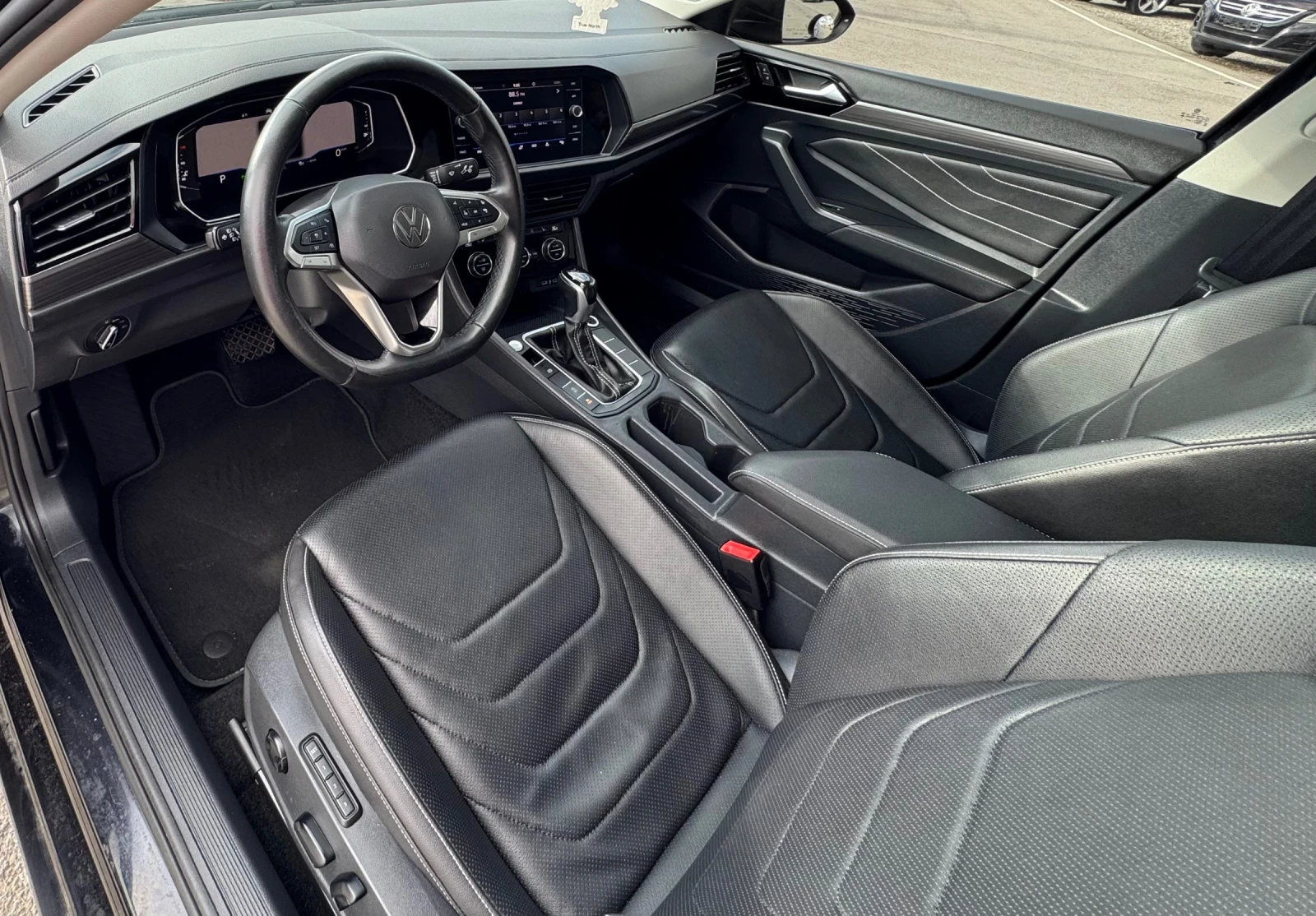 VW Jetta Sport 1.5, снимка 10 - Автомобили и джипове - 54079620