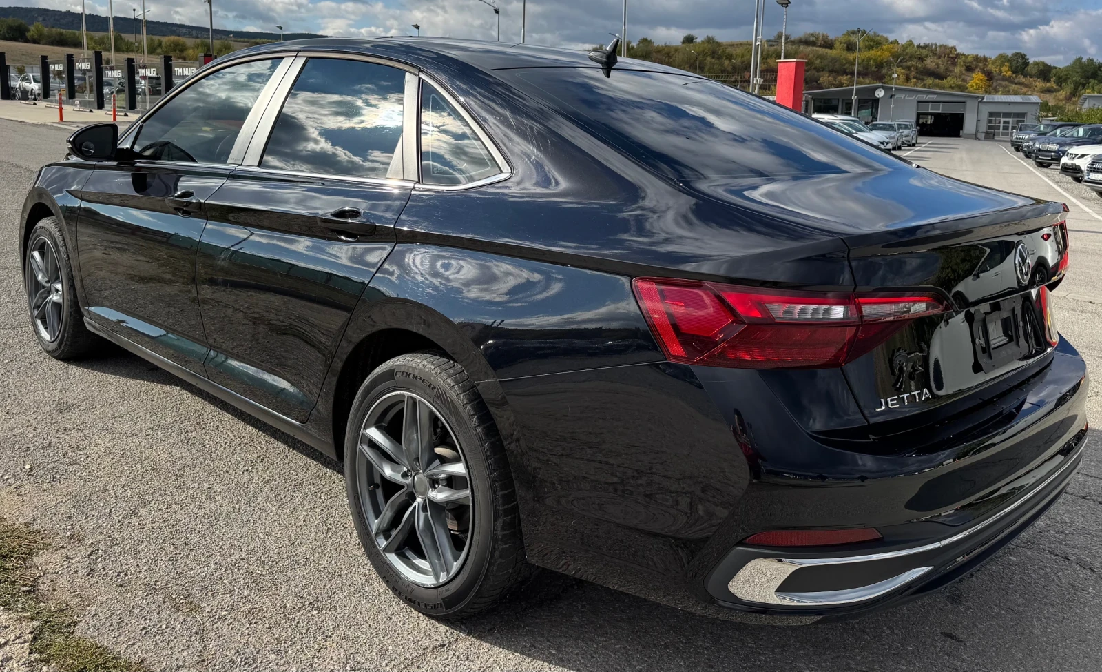 VW Jetta Sport 1.5, снимка 7 - Автомобили и джипове - 54079620