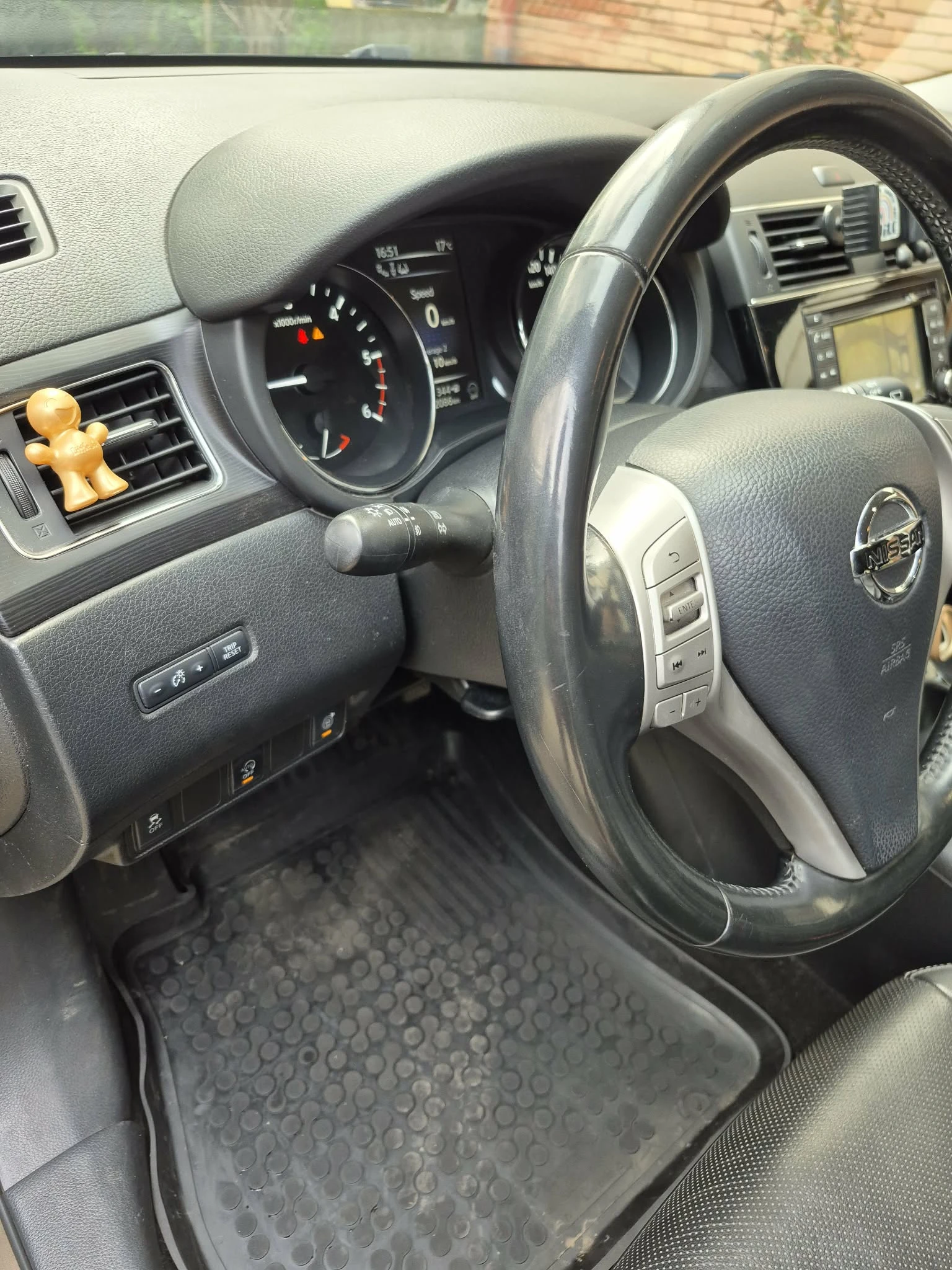 Nissan Pulsar 1.5DCI, снимка 13 - Автомобили и джипове - 54268408