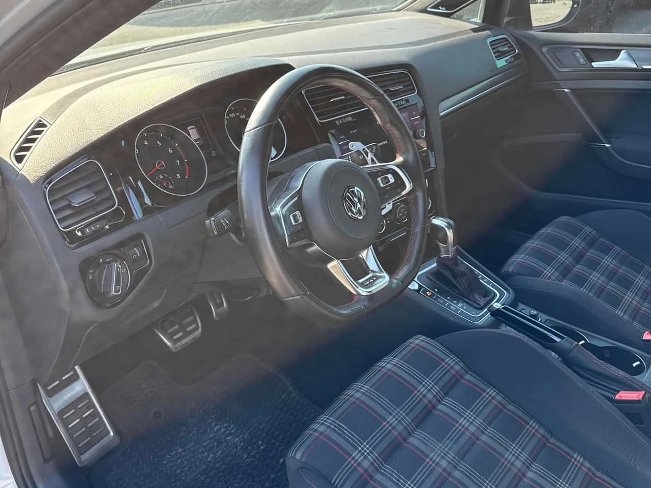 VW Golf * GTI* Rabbit Auto* 2 КЛЮЧА* ПОДГРЕВ* , снимка 5 - Автомобили и джипове - 54292480