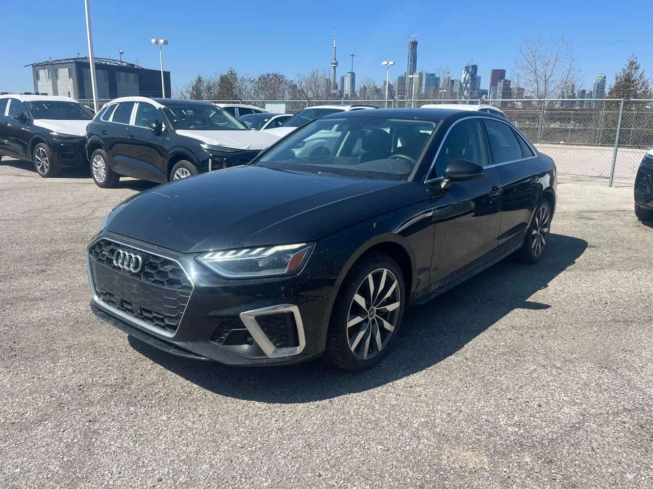 Audi A4 * Progressiv * S LINE* DISTRONIC* ШИБИДАХ* 