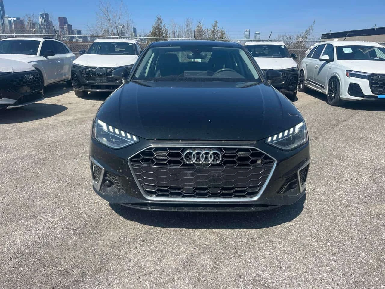 Audi A4 * Progressiv * S LINE* DISTRONIC* ШИБИДАХ* , снимка 6 - Автомобили и джипове - 54371253