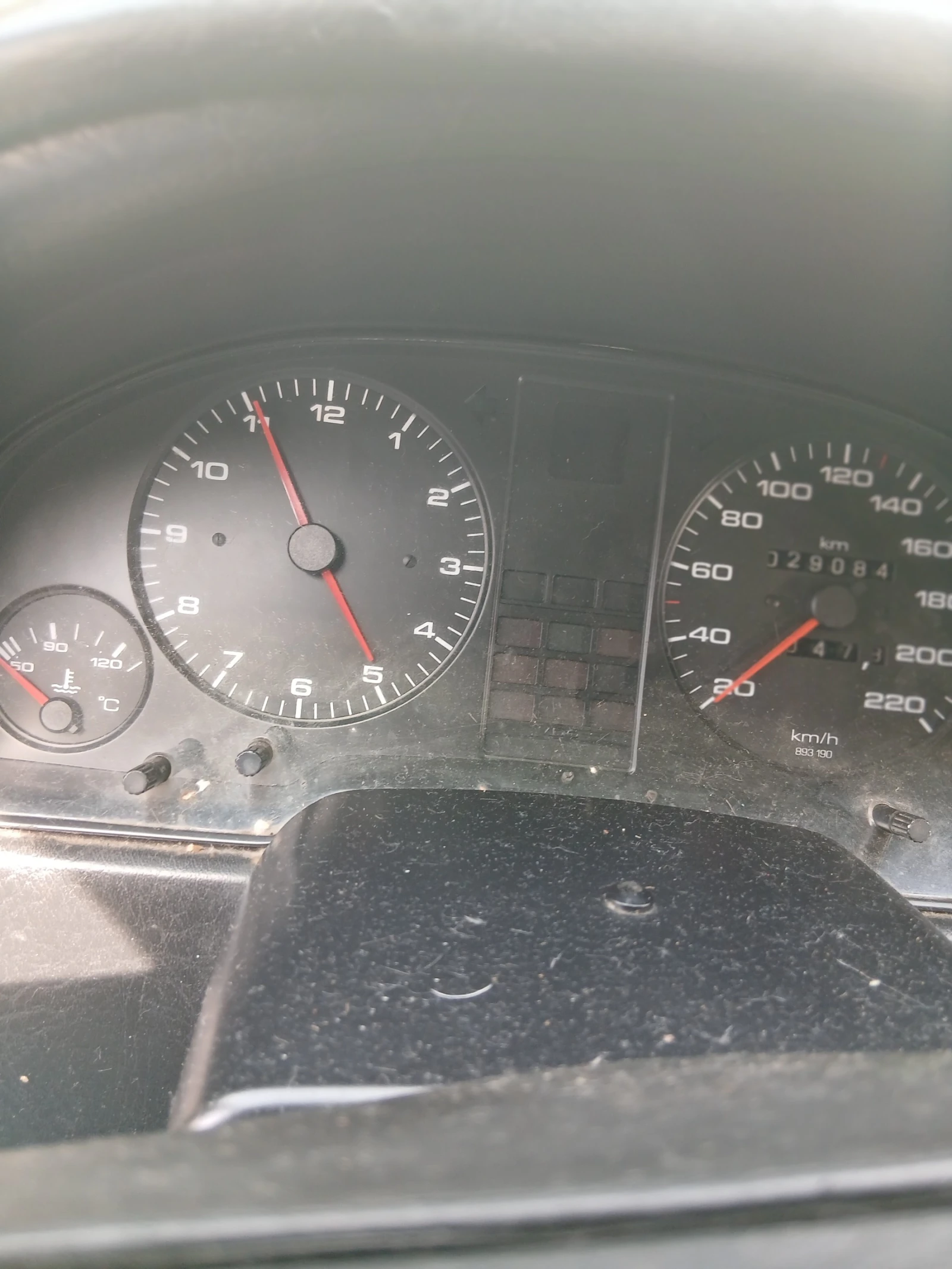 Audi 80, снимка 8 - Автомобили и джипове - 54701461