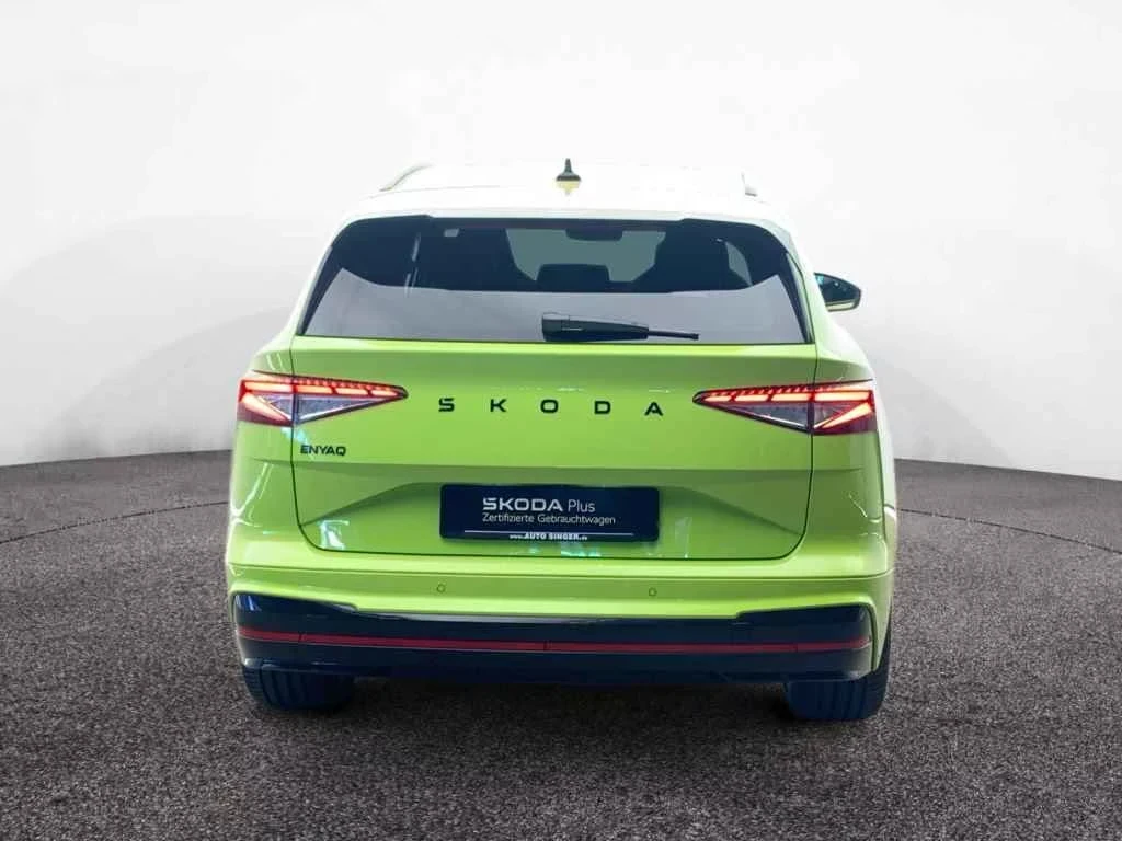 Skoda Enyaq RS Skoda Plus Matrix 360 DIST HUD PANO Winter Pack, снимка 6 - Автомобили и джипове - 55195601