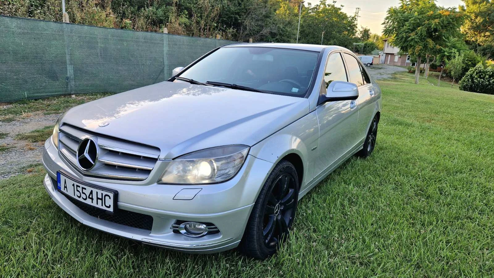Mercedes-Benz C 320 Avantgarde, снимка 8 - Автомобили и джипове - 55038606