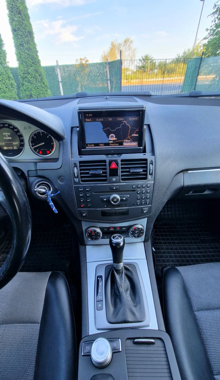 Mercedes-Benz C 320 Avantgarde, снимка 13 - Автомобили и джипове - 55038606