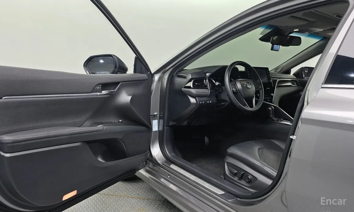 Toyota Camry * XSE* КРАЙНА ЦЕНА* , снимка 14 - Автомобили и джипове - 55086233