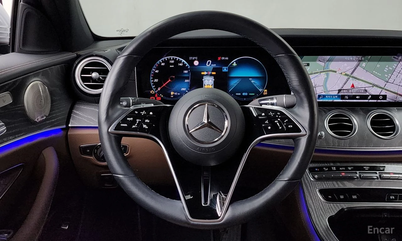 Mercedes-Benz E 300 4MATIC* BURMESTER* ОБДУХВАНЕ* ДИСТРОНИК* ХЕДЪП* , снимка 8 - Автомобили и джипове - 55263961