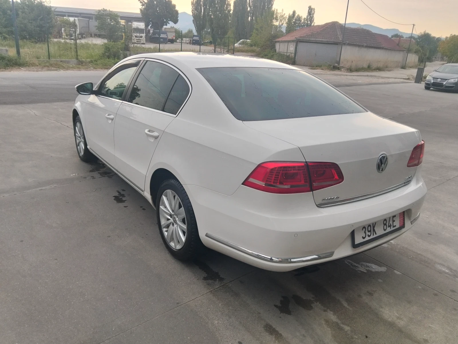VW Passat 2.0TDi, снимка 4 - Автомобили и джипове - 55715759