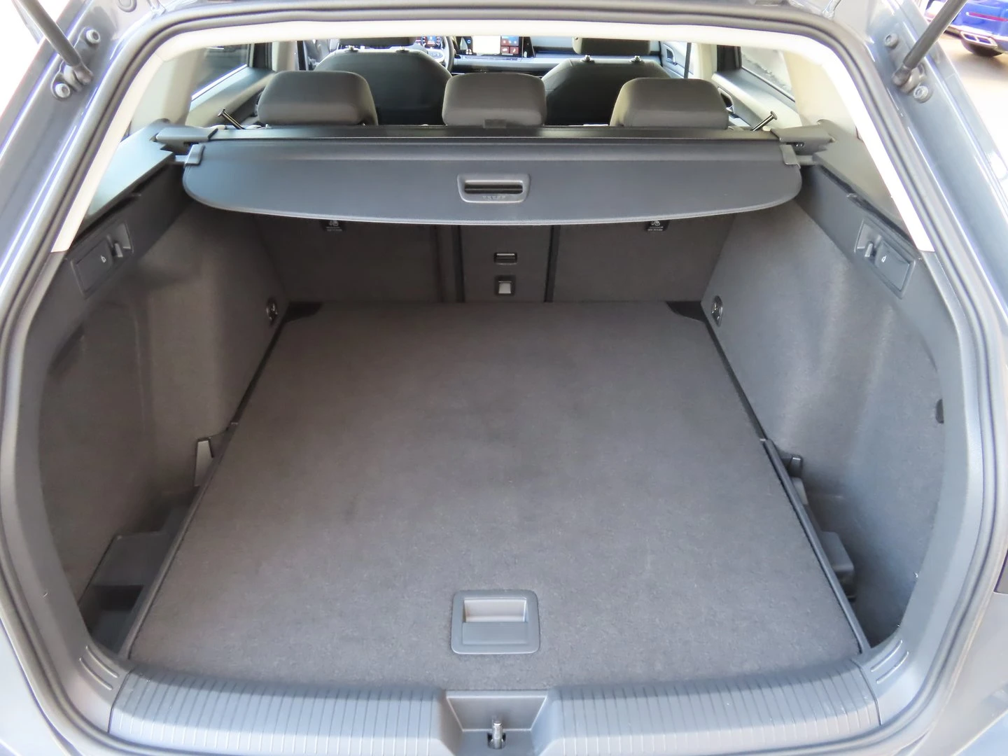 VW Golf Variant, снимка 4 - Автомобили и джипове - 56421775
