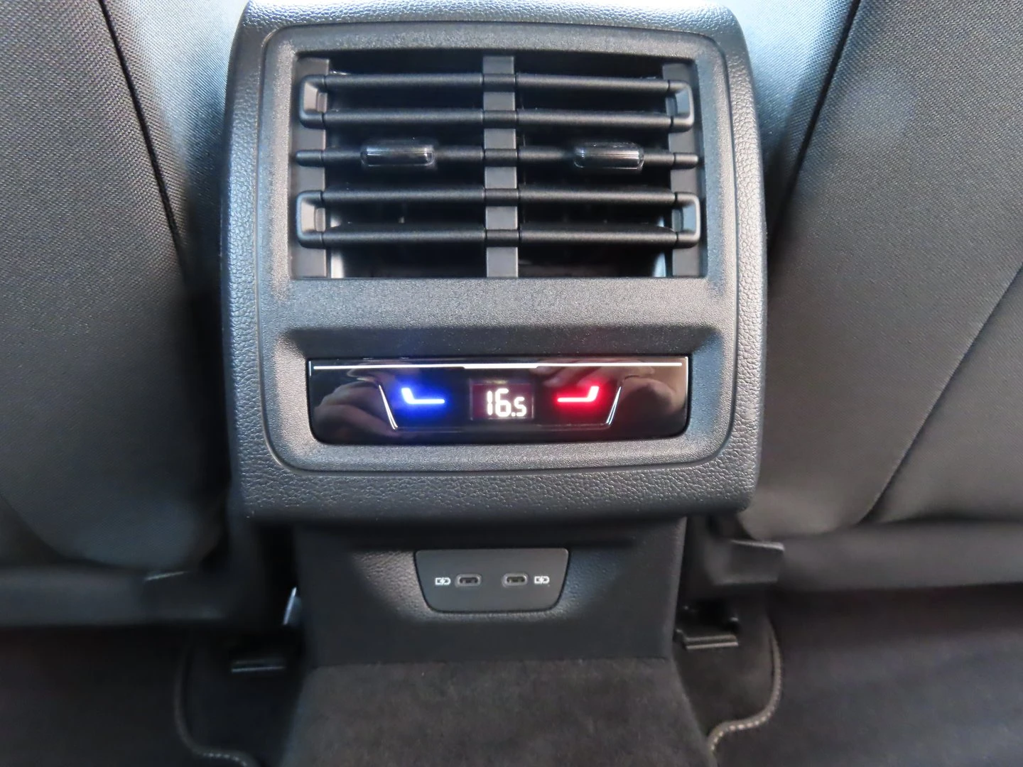 VW Golf Variant, снимка 9 - Автомобили и джипове - 56421775
