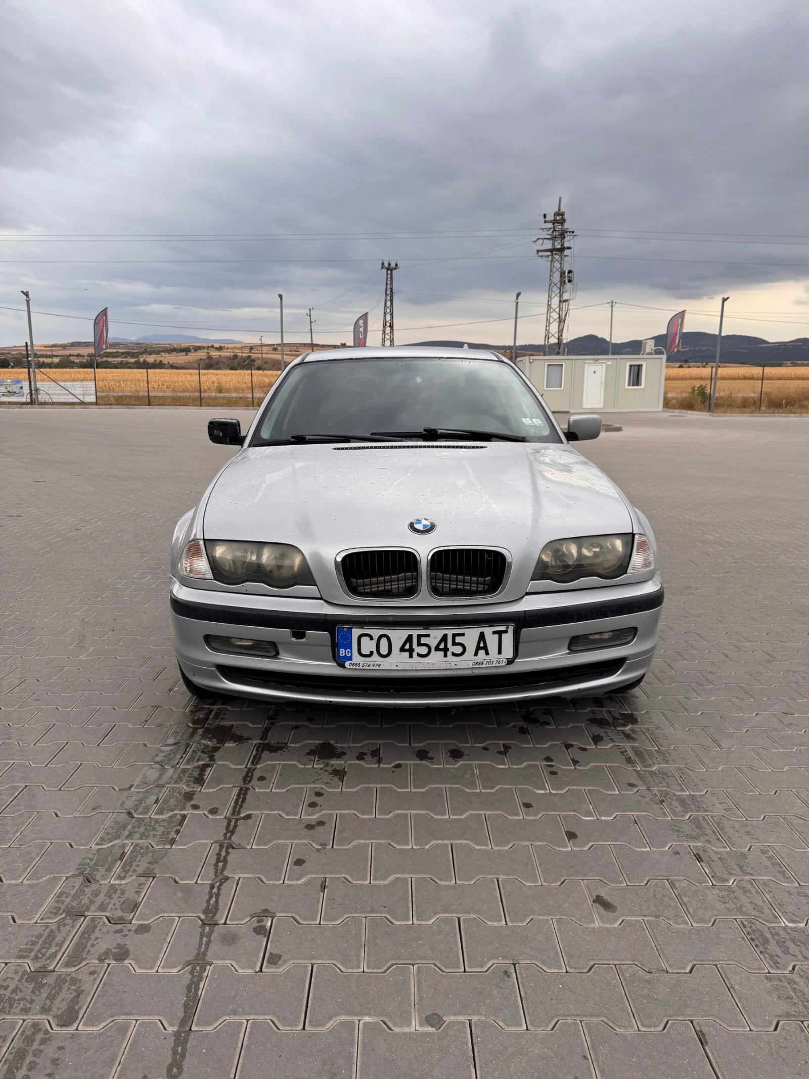 BMW 320, снимка 10 - Автомобили и джипове - 56245478