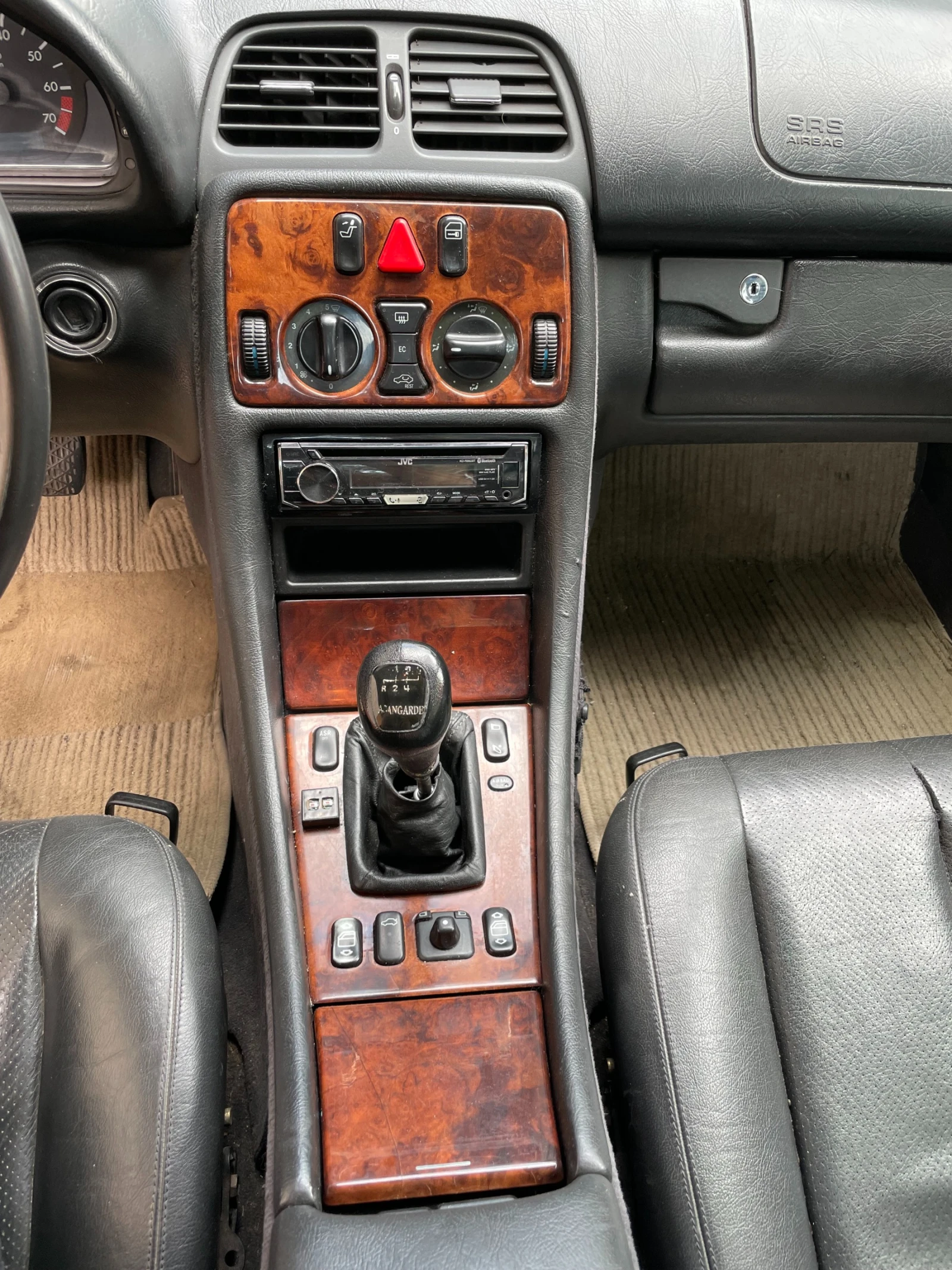 Mercedes-Benz CLK 200, снимка 8 - Автомобили и джипове - 56275428