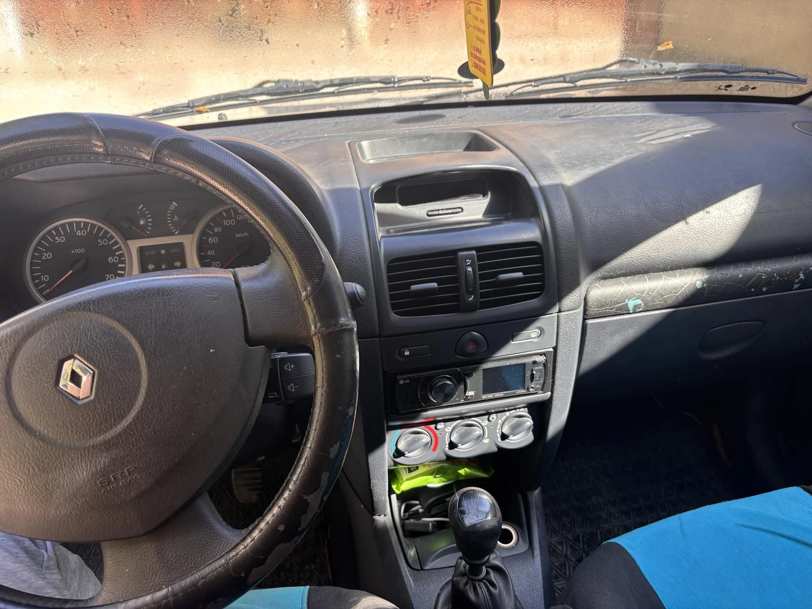 Renault Clio 1.5 dci, снимка 3 - Автомобили и джипове - 56435134
