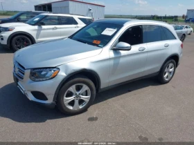 Обява за продажба на Mercedes-Benz GLC 300 ПОДГРЕВ* КАМЕРА* КЕЙЛЕС* LANE* ASSIST ~27 900 лв. - изображение 2 | Auto.bg Обява за продажба на Mercedes-Benz GLC 300 ПОДГРЕВ* КАМЕРА* КЕЙЛЕС* LANE* ASSIST ~27 900 лв. - изображение 2