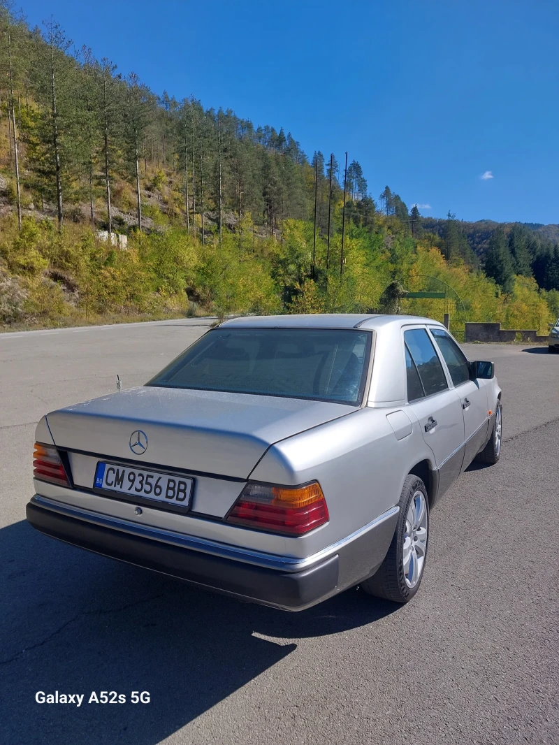 Mercedes-Benz 250 Mercedes-Benz W124, снимка 5 - Автомобили и джипове - 47441179