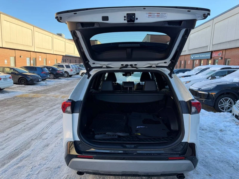 Toyota Rav4 Hybrid XSE * * CARFAX * * АВТО КРЕДИТ * * , снимка 8 - Автомобили и джипове - 52817447