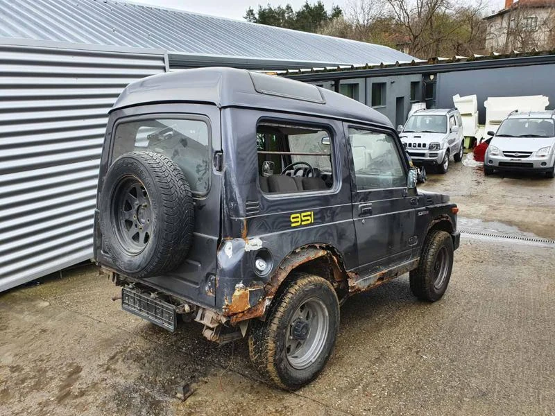 Suzuki Samurai 1.3, снимка 2 - Автомобили и джипове - 46834159