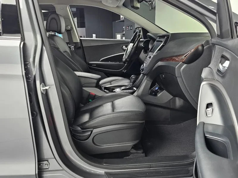 Hyundai Santa fe 2.0, снимка 11 - Автомобили и джипове - 54256647