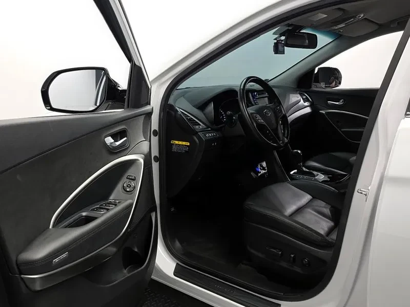 Hyundai Santa fe 2.0, снимка 10 - Автомобили и джипове - 54255448