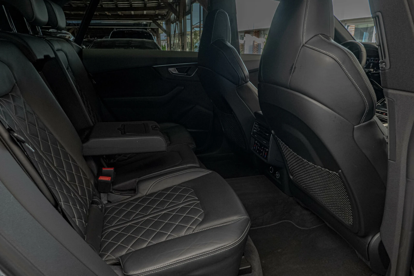 Audi SQ8 4.0TDI/Virtual/Bang&Olufsen/Камера 3D/Обдухване/Hu - изображение 9