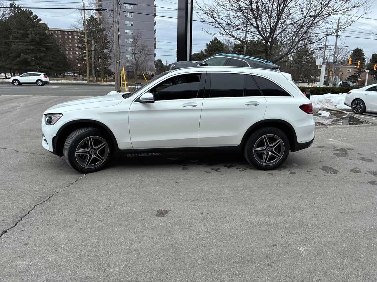 Mercedes-Benz GLC 300 * CARFAX * 360 КАМЕРИ* ПОДГРЕВ*  - изображение 2