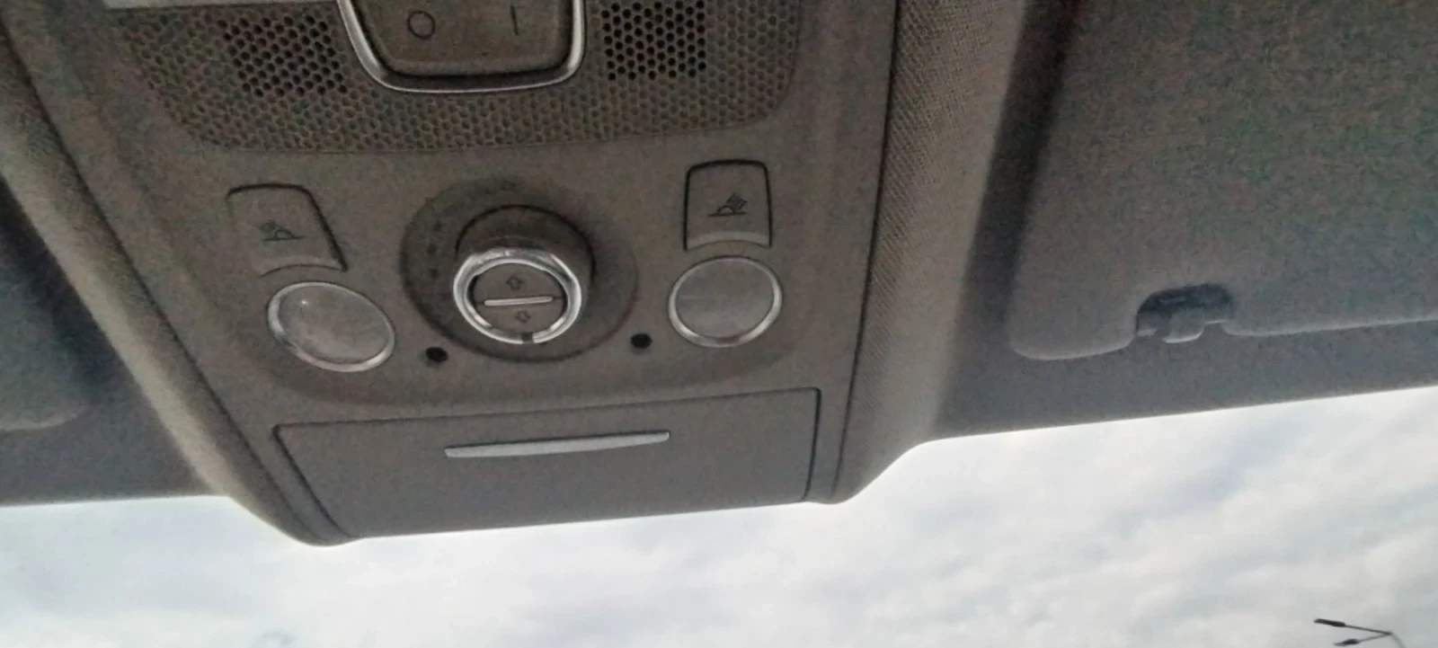 Audi Q5 2.0TDI, снимка 13 - Автомобили и джипове - 54258731