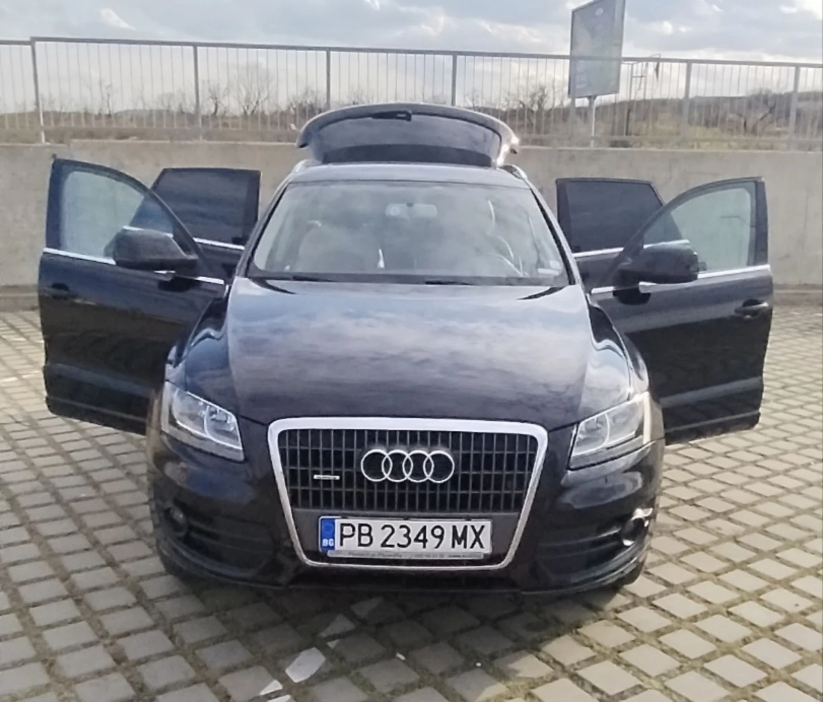 Audi Q5 2.0TDI, снимка 8 - Автомобили и джипове - 54258731