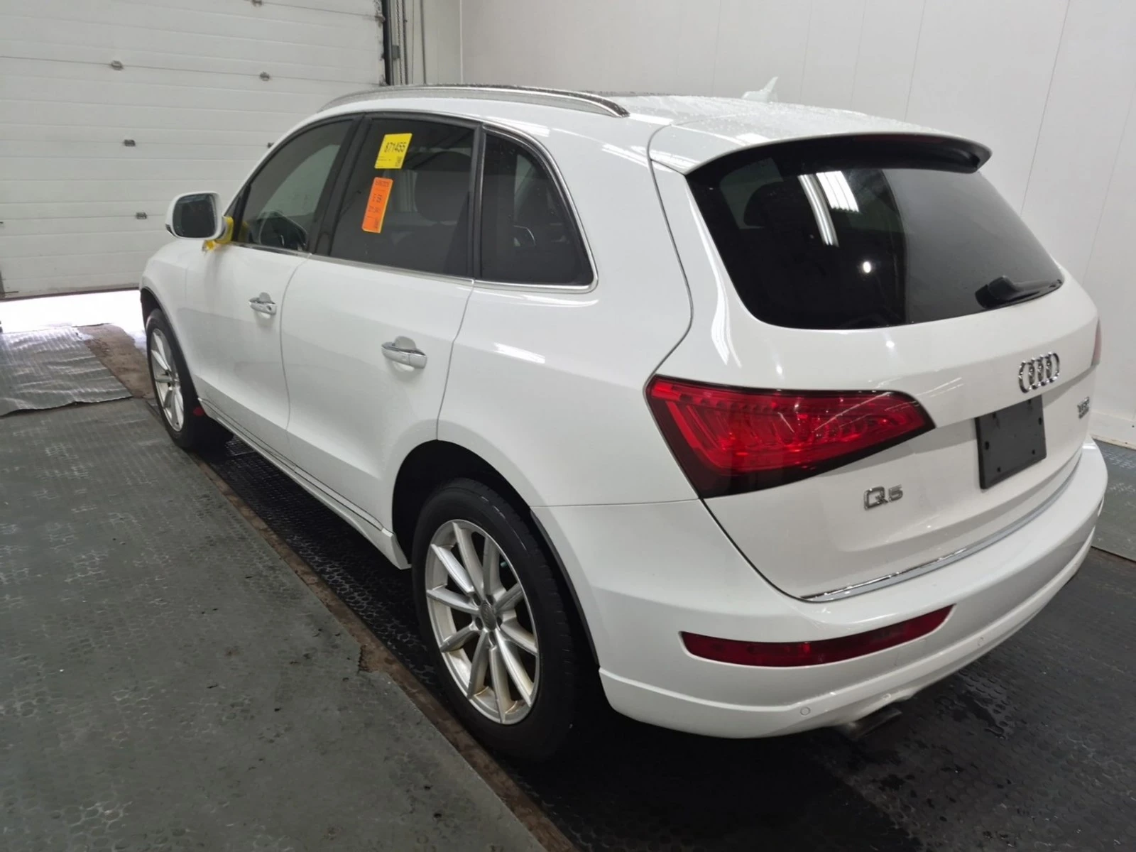 Audi Q5 2.0T* AWD* TECHNIK* АвтоКредит* (ЦЕНА ДО БГ), снимка 5 - Автомобили и джипове - 54430265