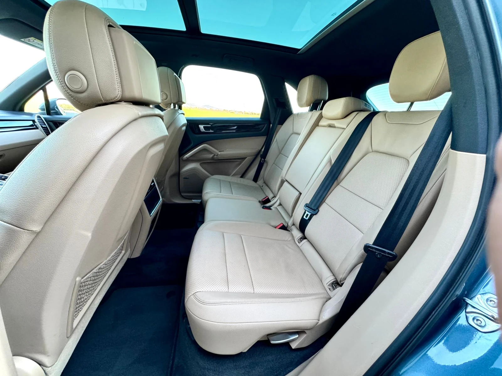 Porsche Cayenne 3.0 340hp, снимка 10 - Автомобили и джипове - 54460048