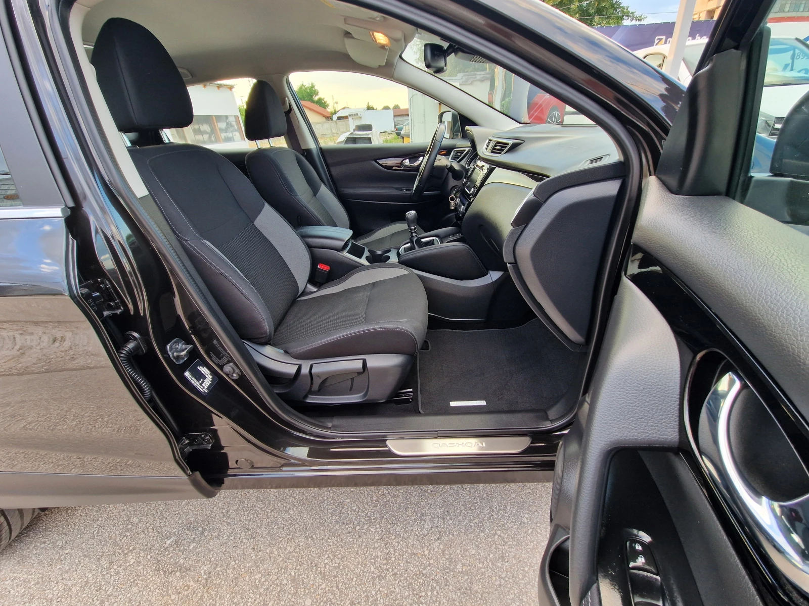 Nissan Qashqai 1.3i 140psTEKNA* 43000km* KTEO* ����� ����* EU 6D | Mobile.bg � ����������� 15
