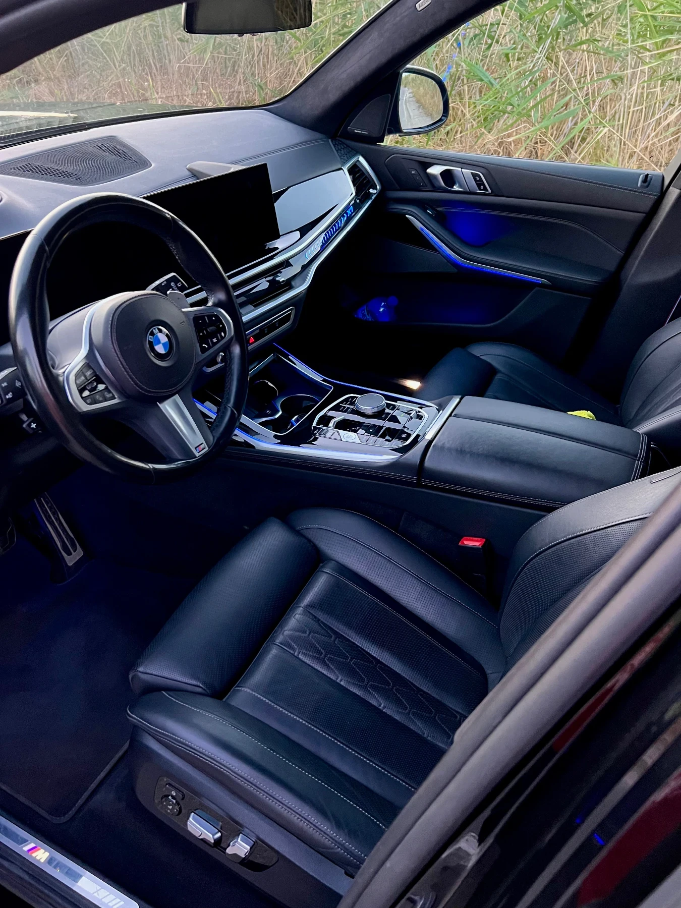 BMW X7 X-DRIVE 40d/M-SPORT/INDIVIDUAL/SKY-LOUNGE/6+ 1/ЛИЗ, снимка 6 - Автомобили и джипове - 55858546